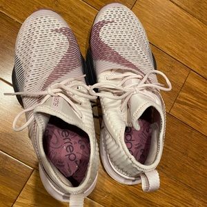 Nike Women’s Zoom Superrep in Shadowberry